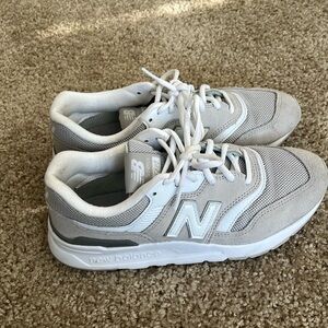 New Balence 997H Retro Sneaker size 7.5